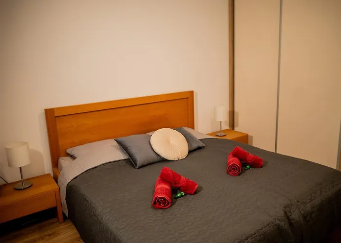 Old Town Center 1 - Private Parking Included