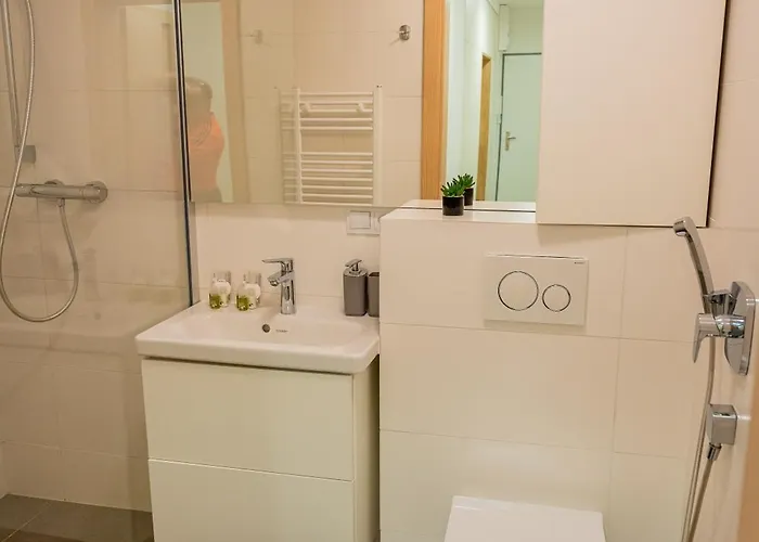 Old Town Center 1 - Private Parking Included Apartman